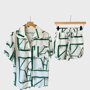 Commense short set White & Green Printed Lounge Set
